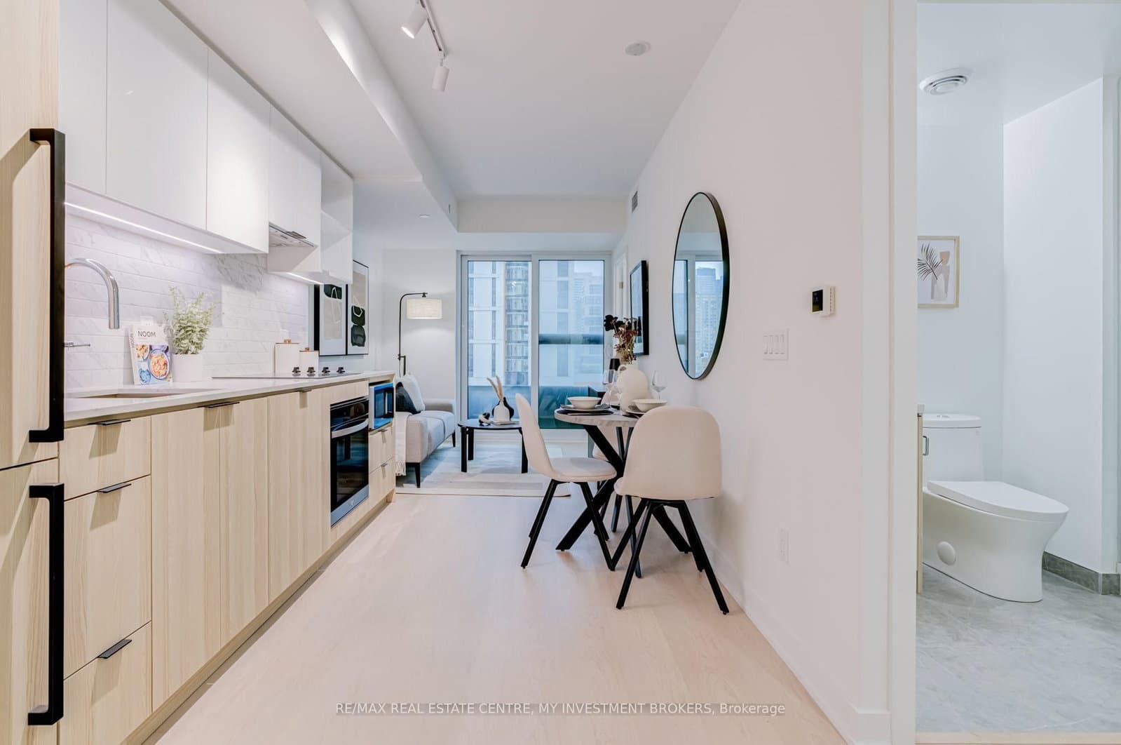 252 Church Street, Unit 1805 thumbnail 6