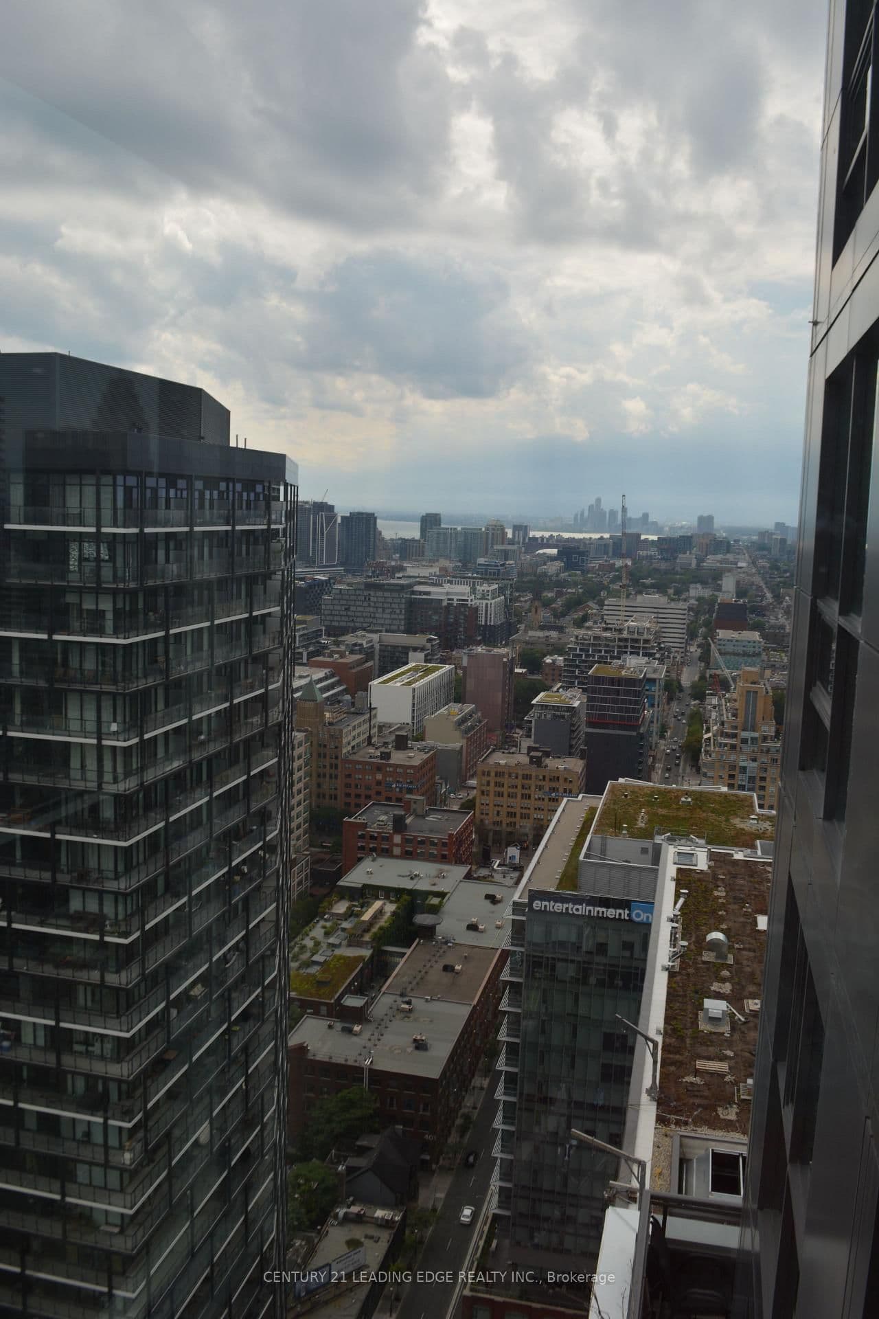 318 Richmond Street W, Unit 3806 thumbnail 11
