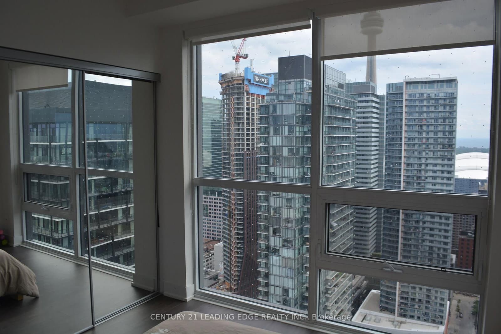 318 Richmond Street W, Unit 3806 thumbnail 13