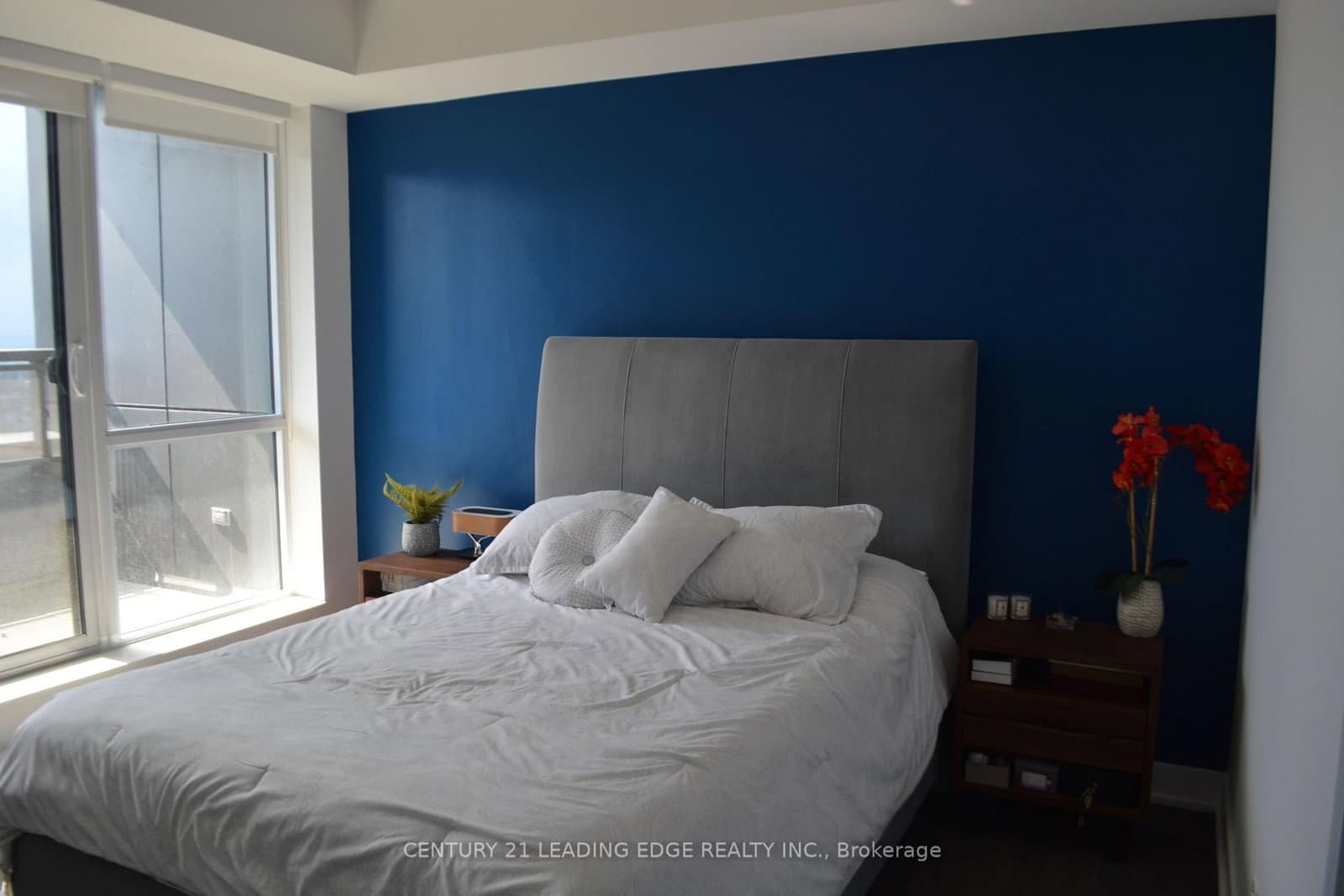 318 Richmond Street W, Unit 3806 thumbnail 16
