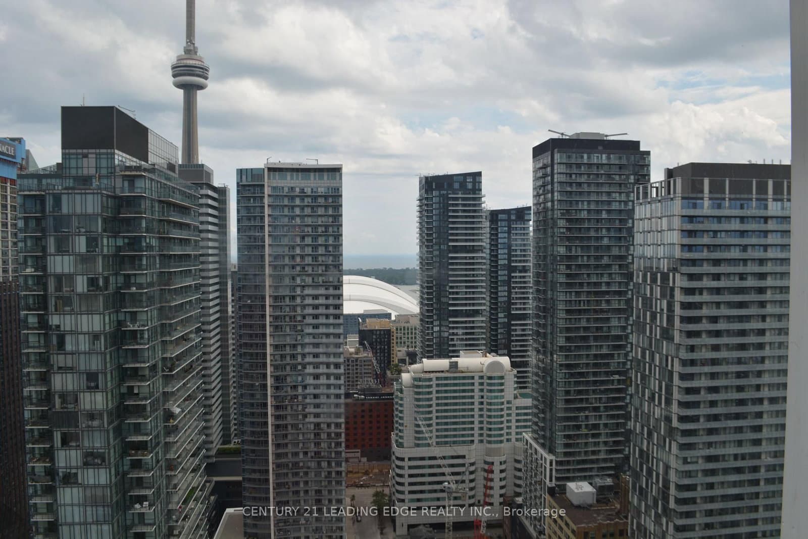 318 Richmond Street W, Unit 3806 thumbnail 4