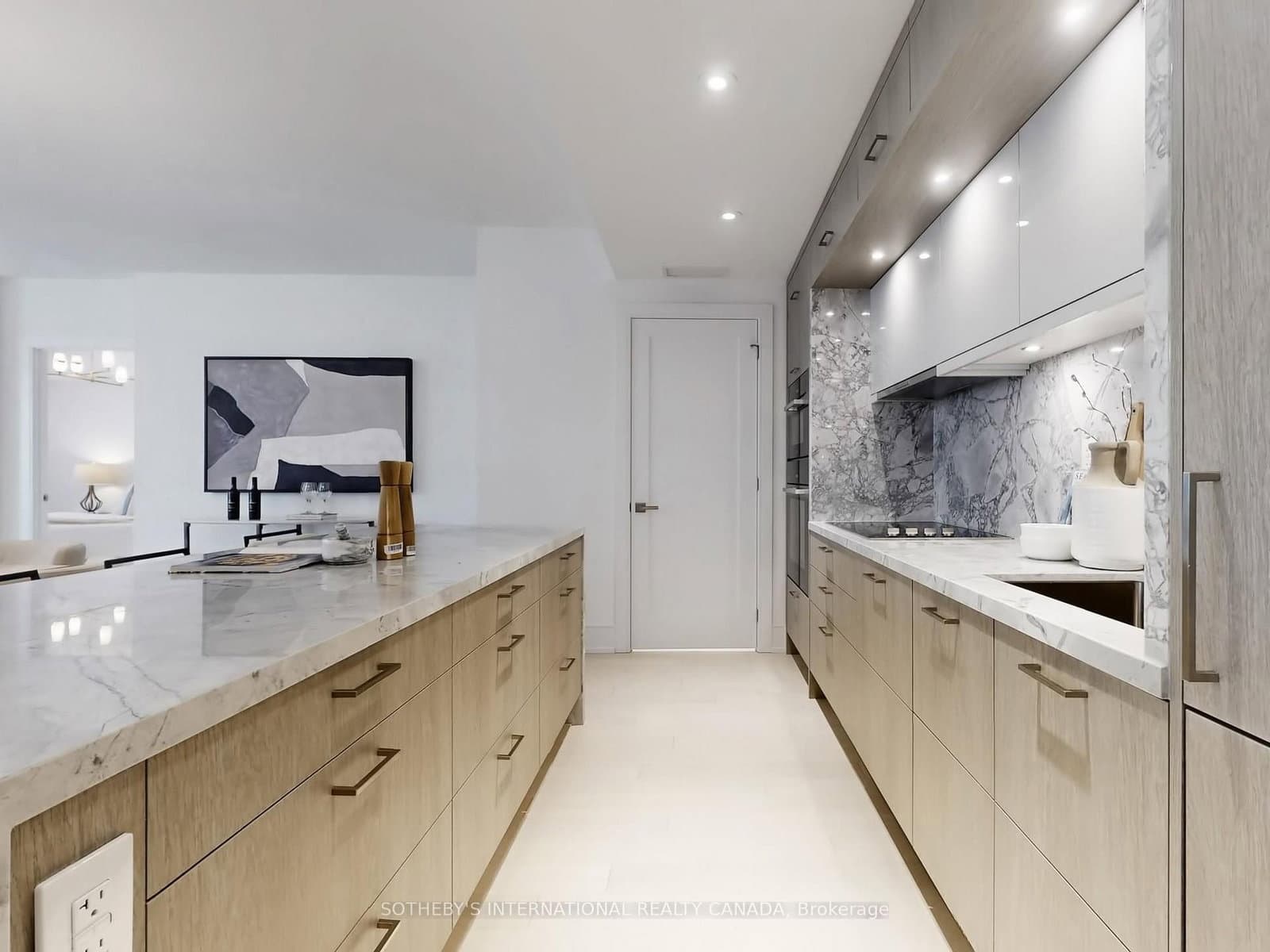 155 Merchants' Wharf, Unit 515 thumbnail 5
