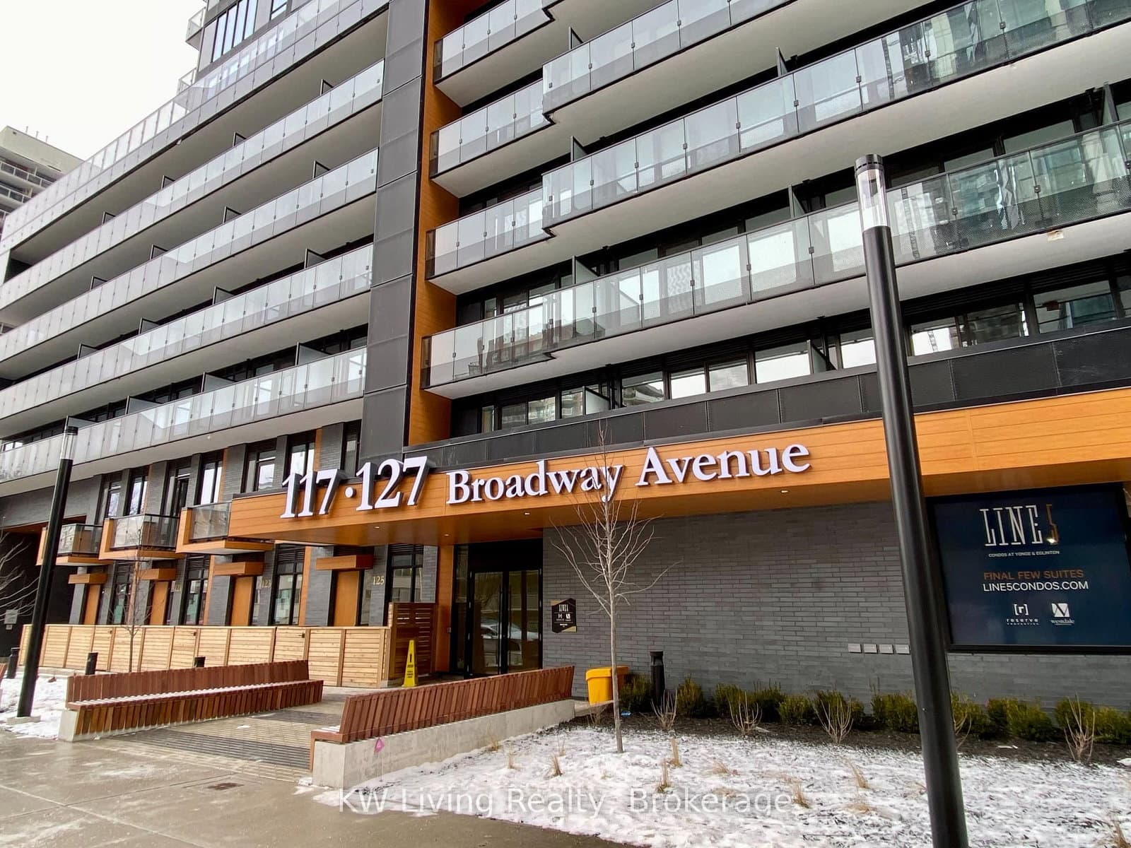 117 Broadway Avenue, Unit 612 - Image 1