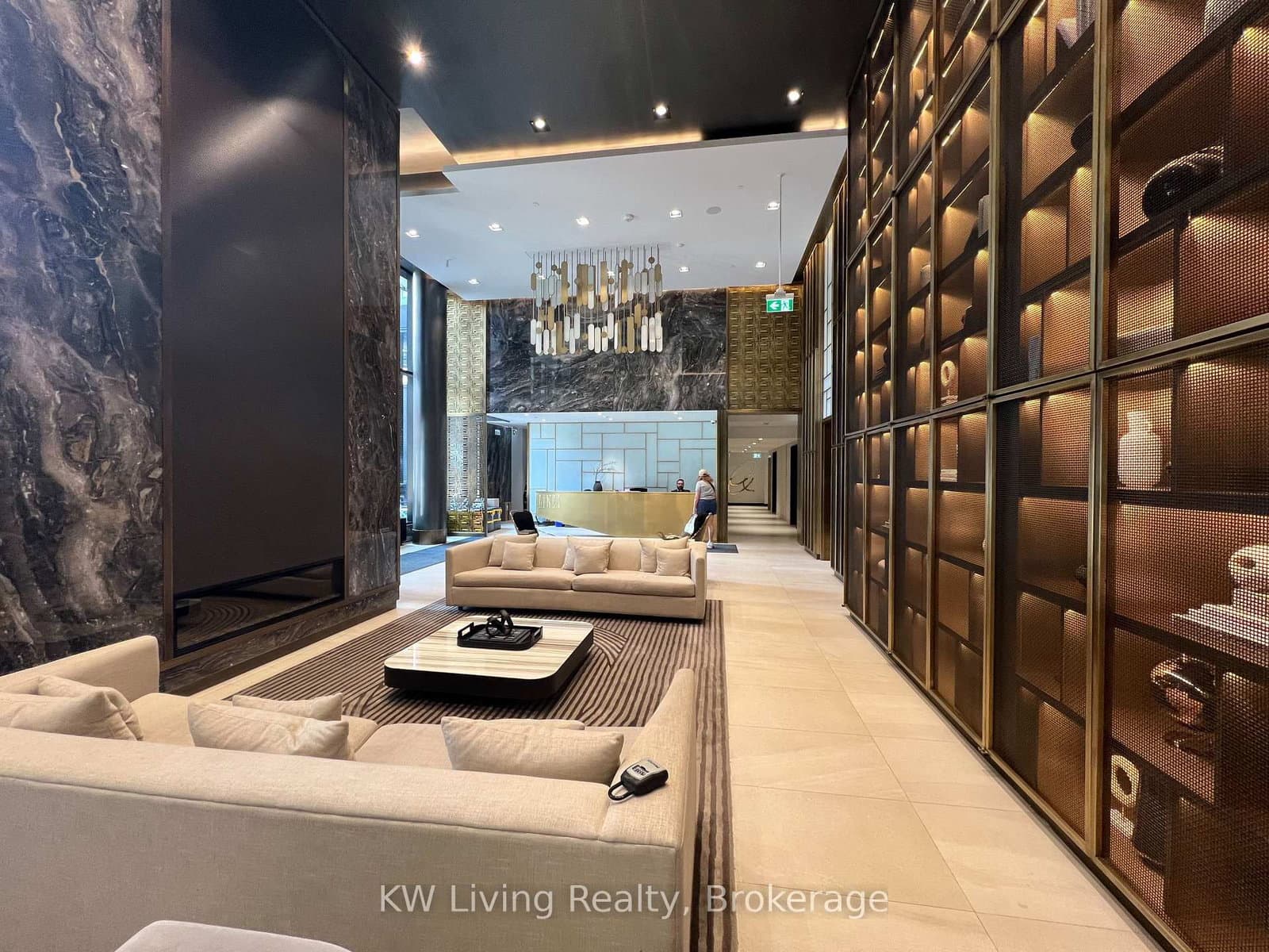 117 Broadway Avenue, Unit 612 thumbnail 8