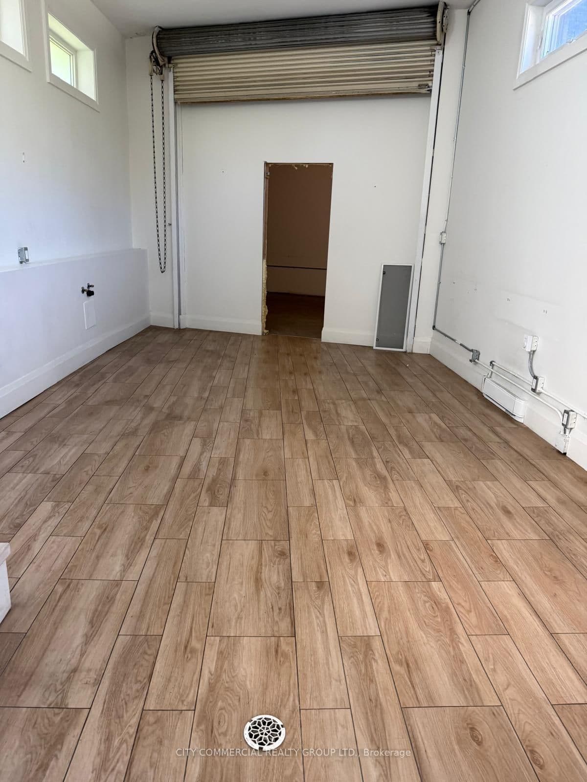 2535 Dundas Street W, Unit Unit 2 thumbnail 3