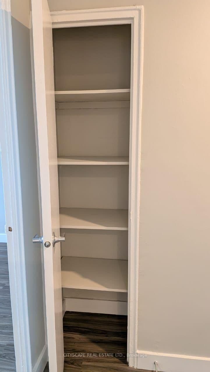 85 Wellesley Street E, Unit 409 thumbnail 10
