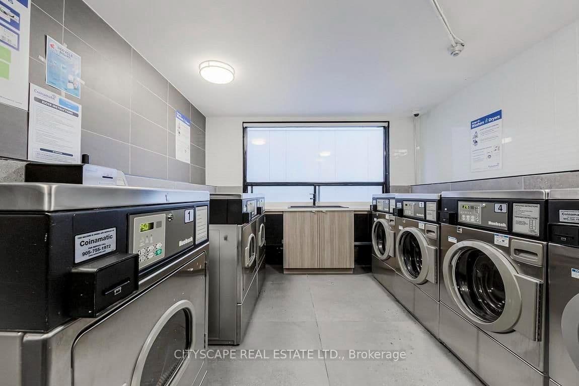 85 Wellesley Street E, Unit 409 thumbnail 14