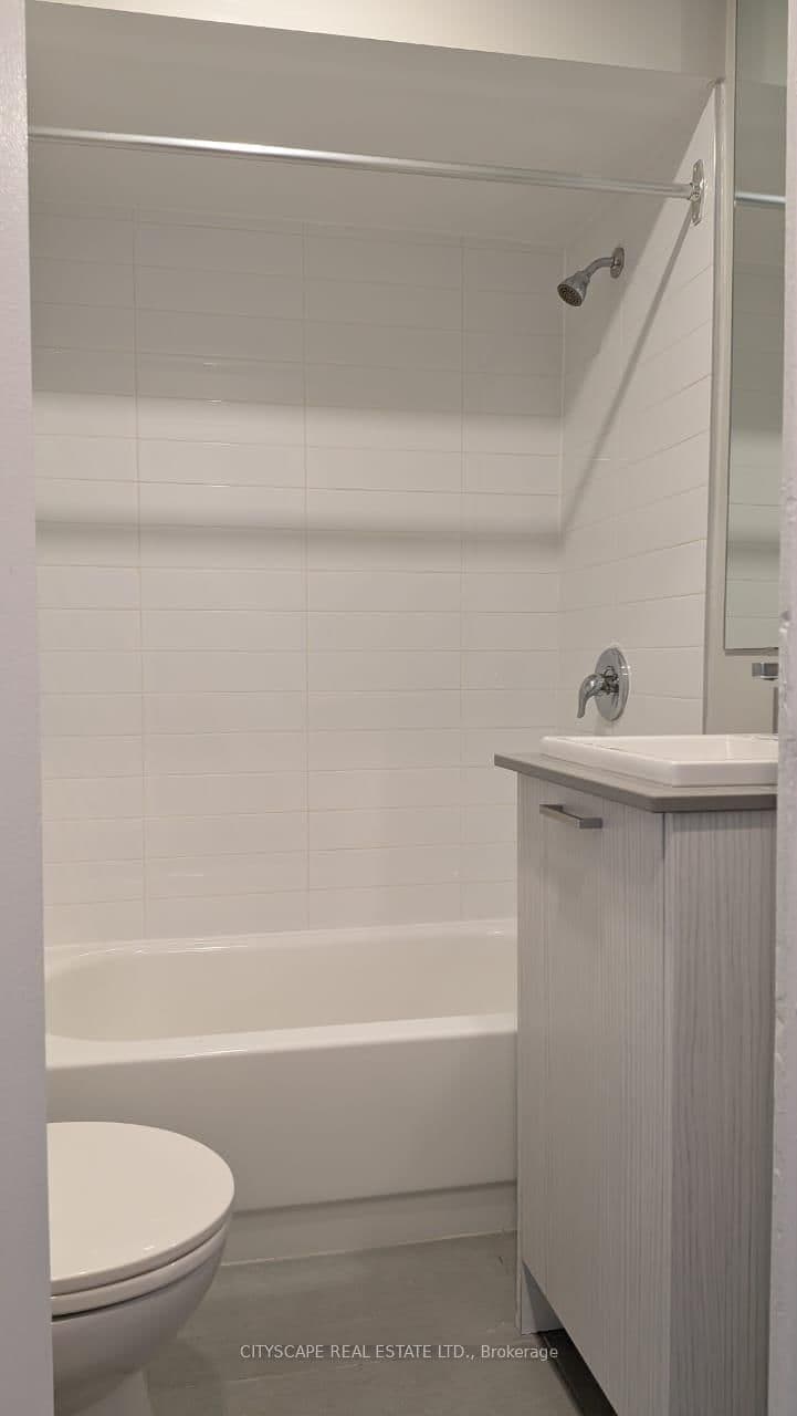 85 Wellesley Street E, Unit 409 thumbnail 16