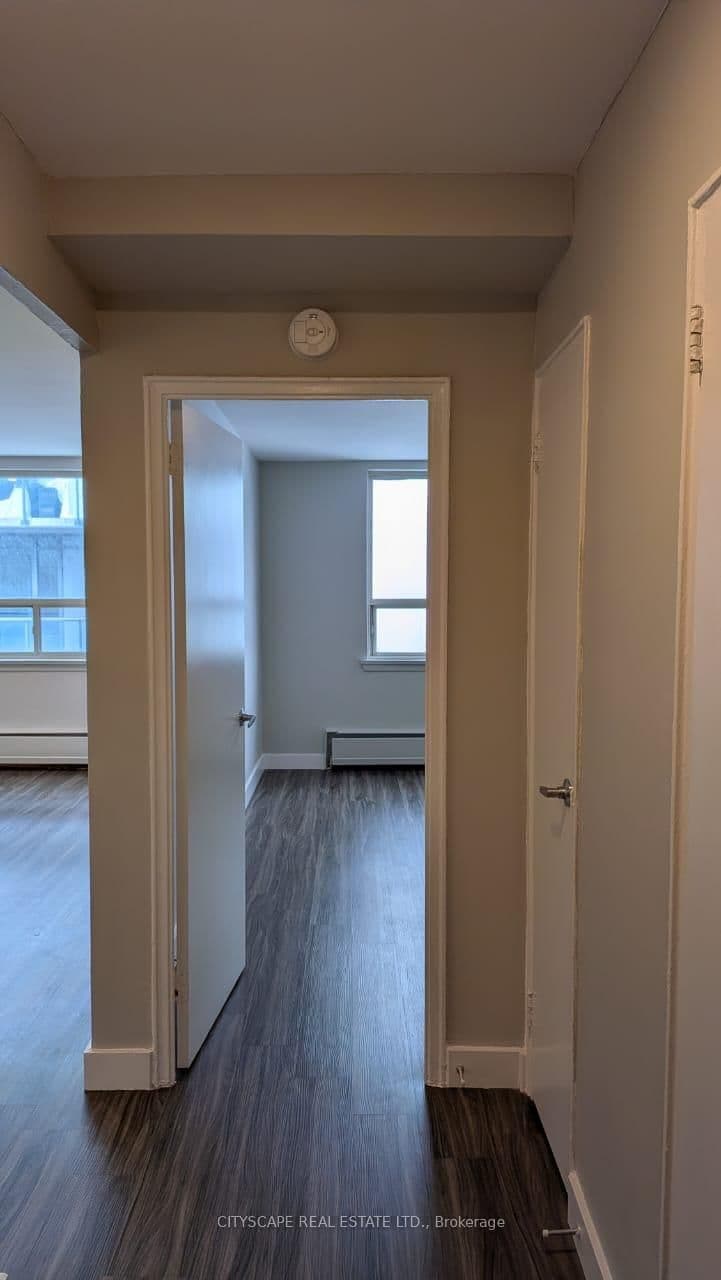 85 Wellesley Street E, Unit 409 thumbnail 7