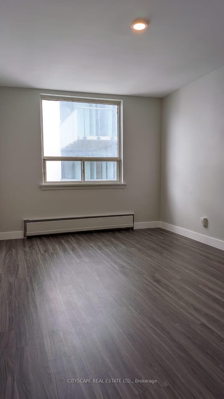 85 Wellesley Street E, Unit 409 thumbnail 8