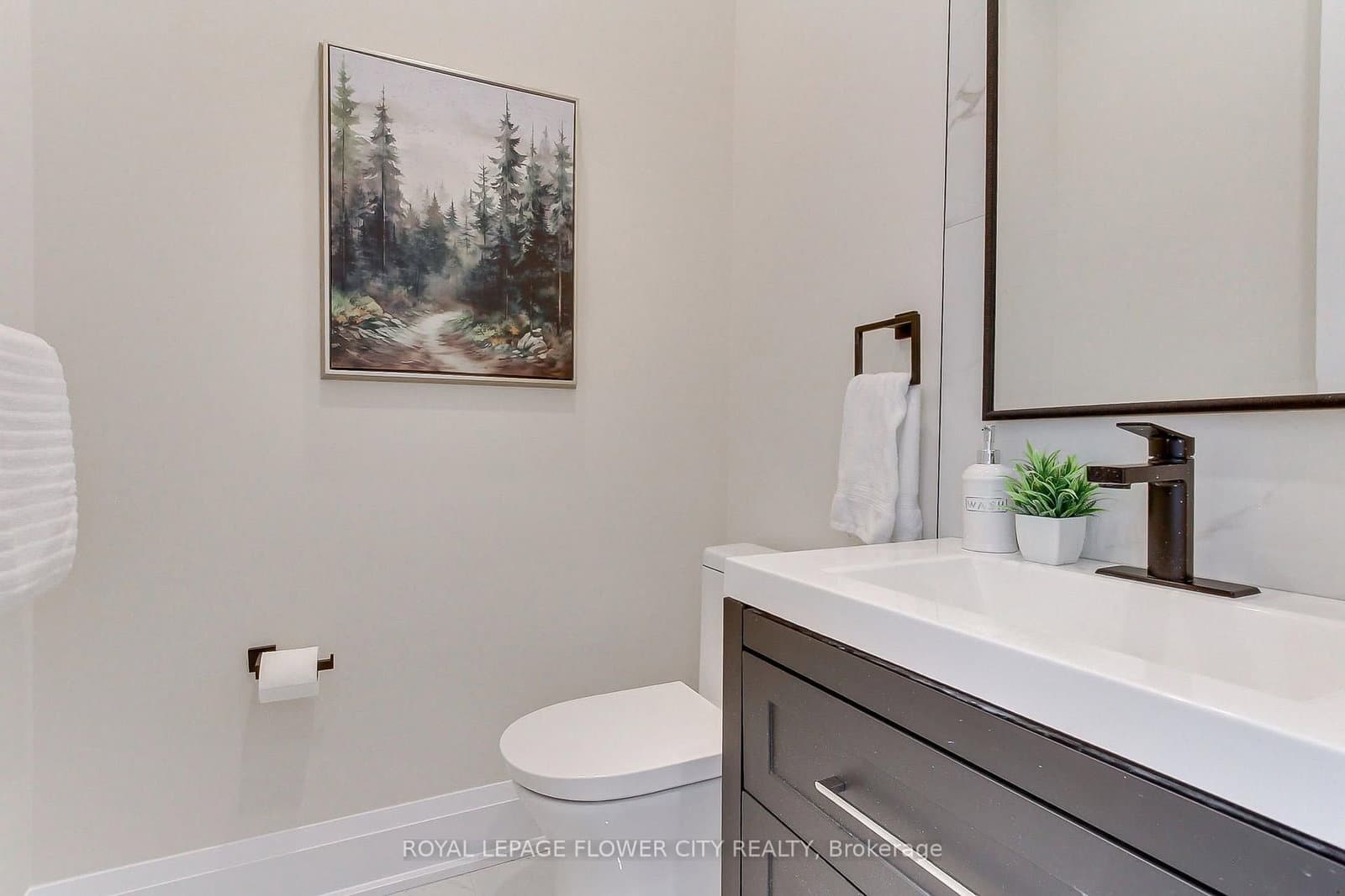 140 Hillmount Avenue thumbnail 16