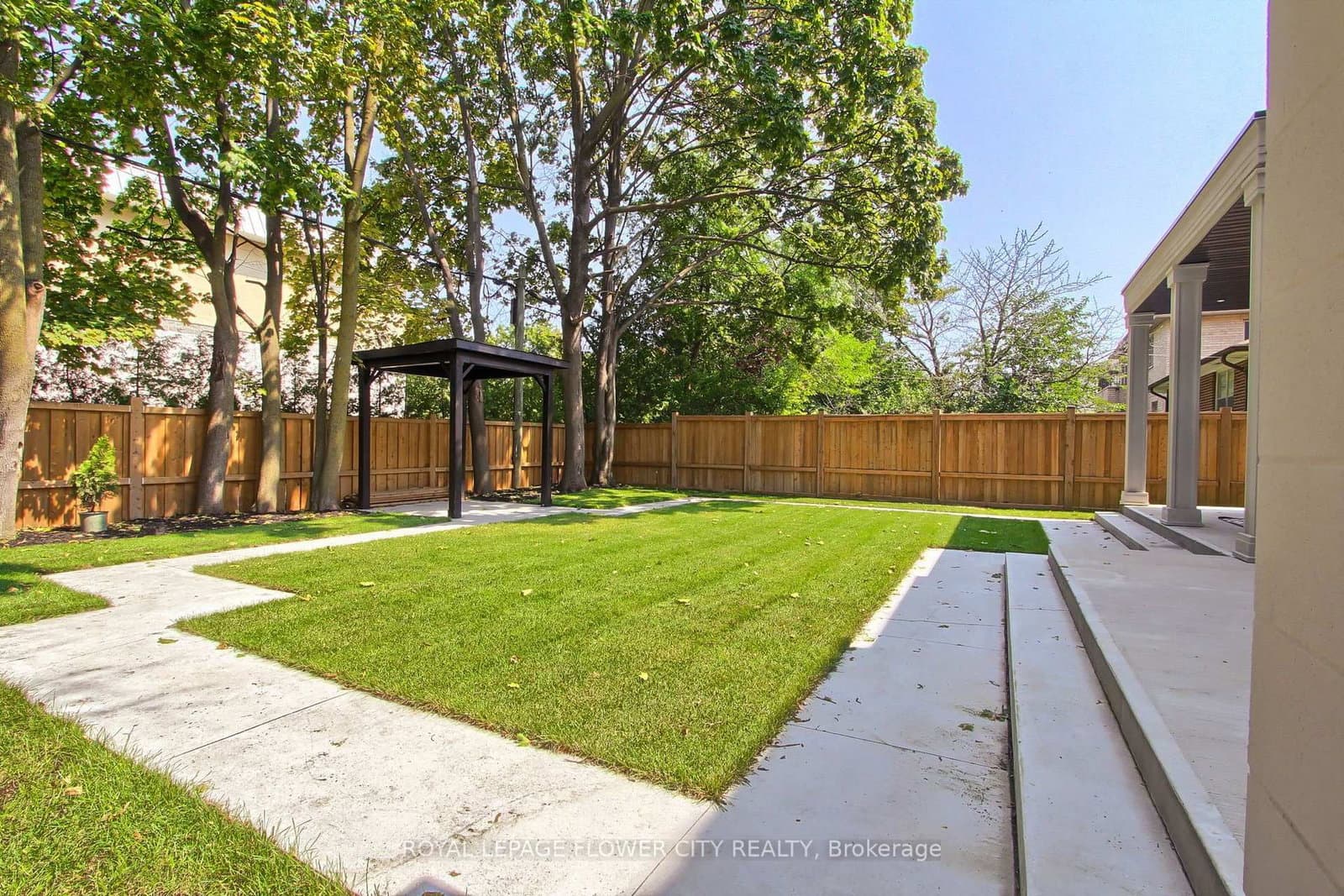 140 Hillmount Avenue thumbnail 47