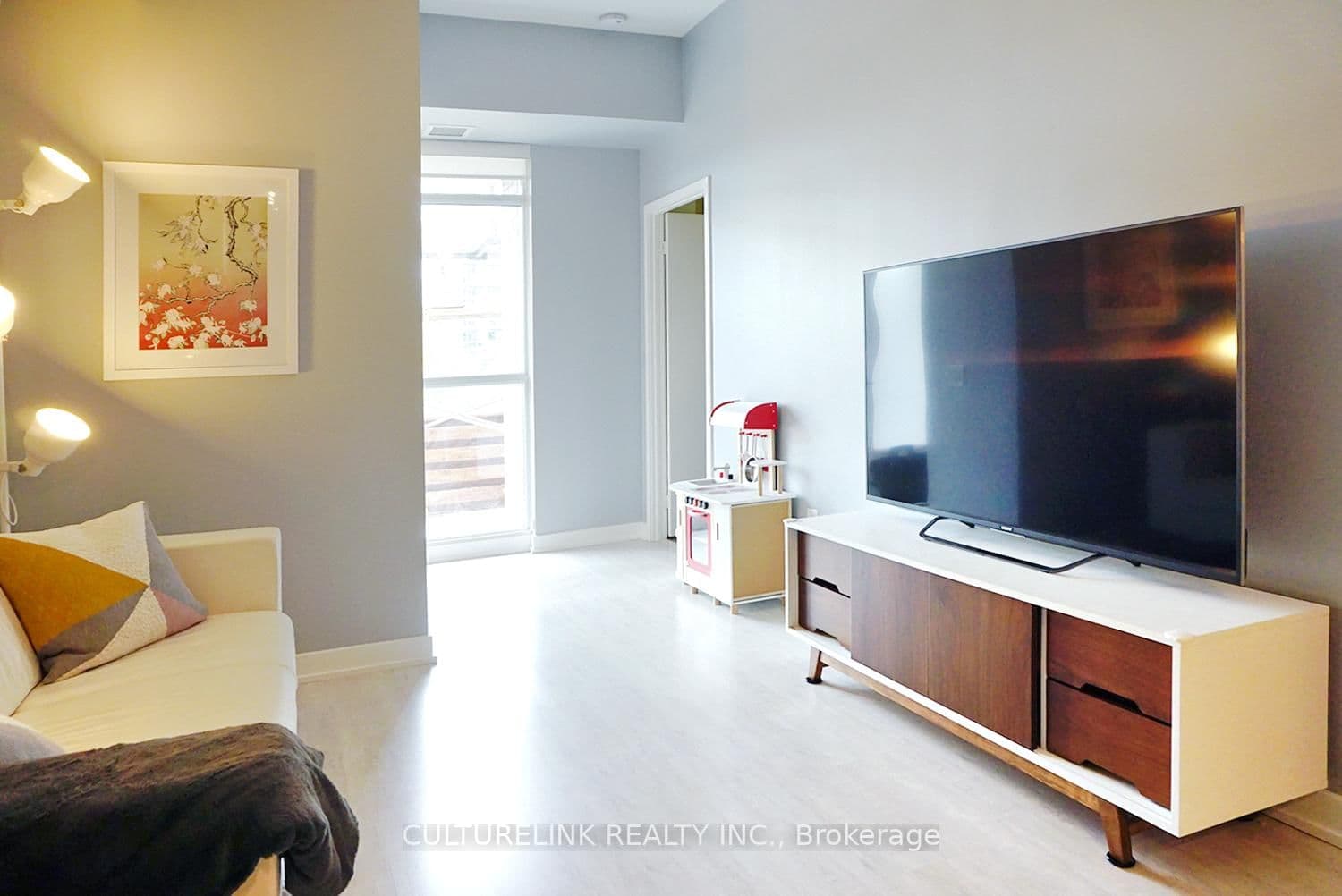 33 Singer Court, Unit TH11 thumbnail 2