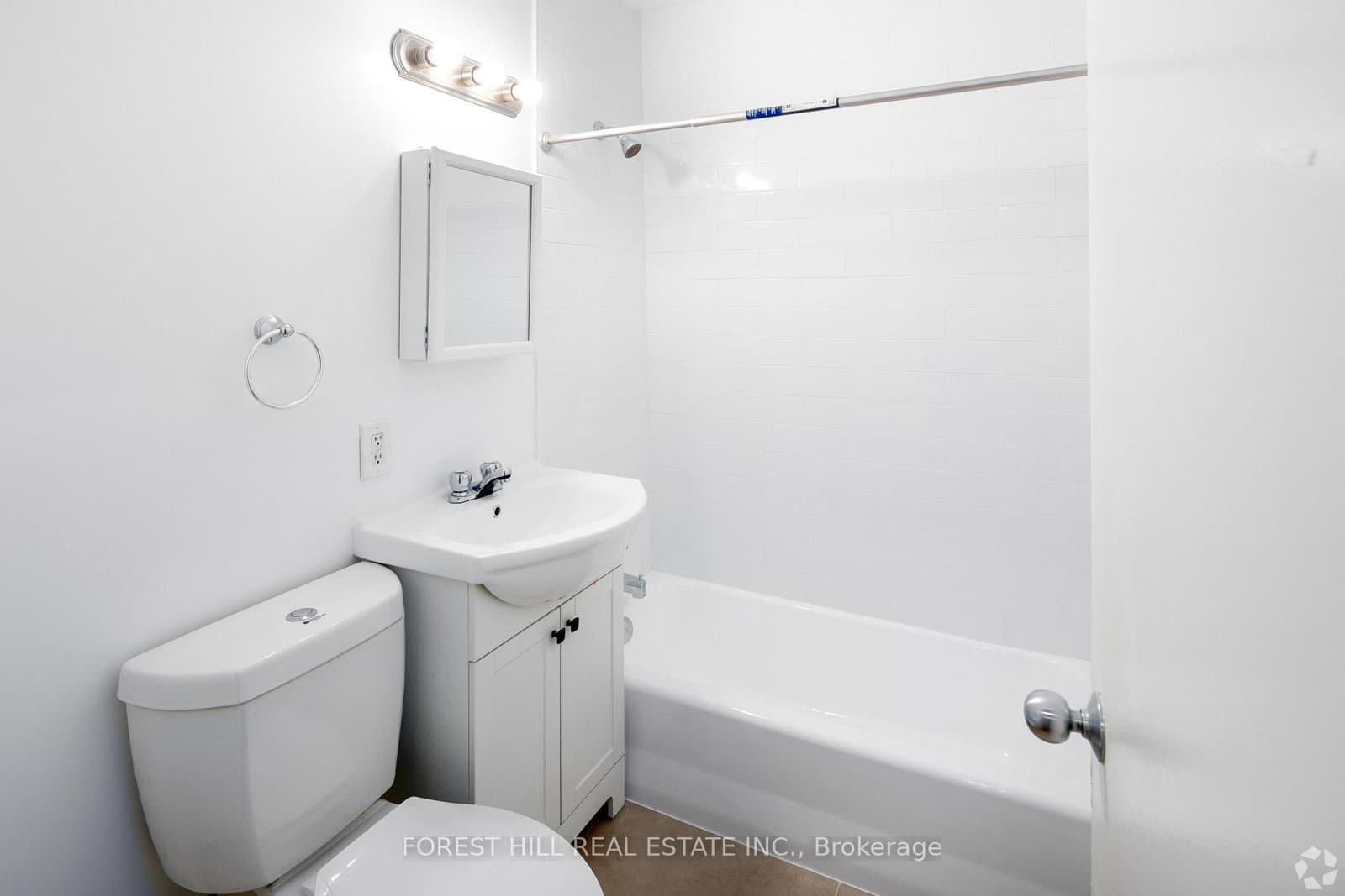 291 Avenue Road, Unit 507 thumbnail 12