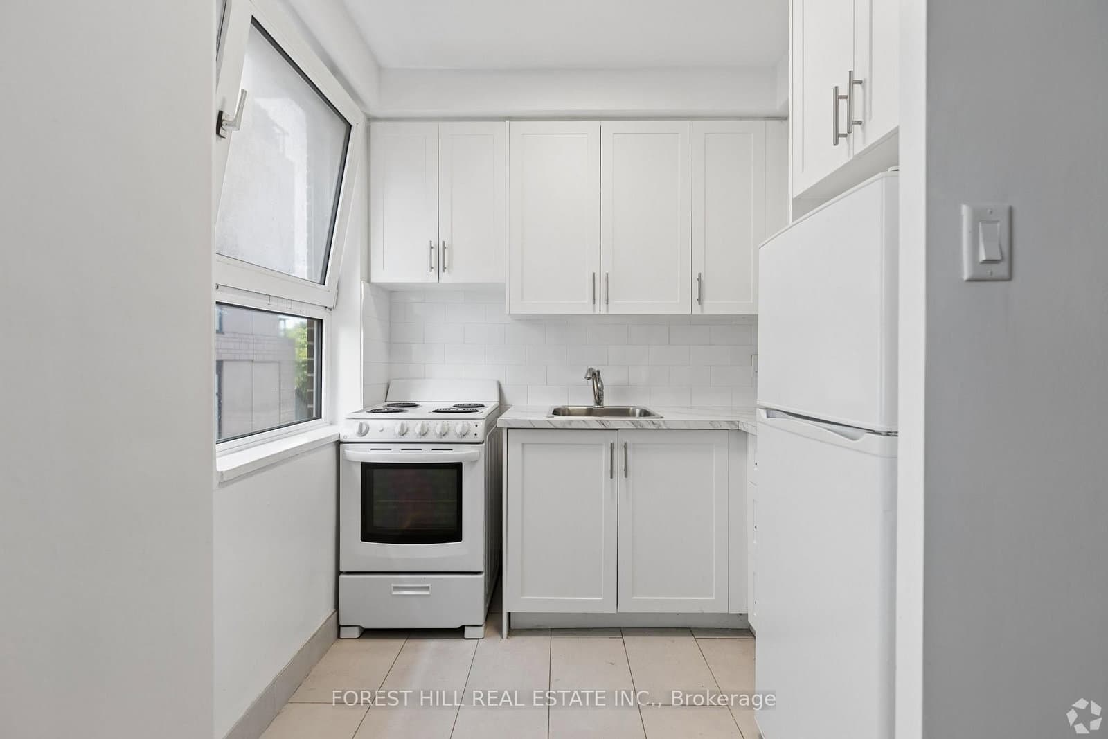 291 Avenue Road, Unit 507 thumbnail 14