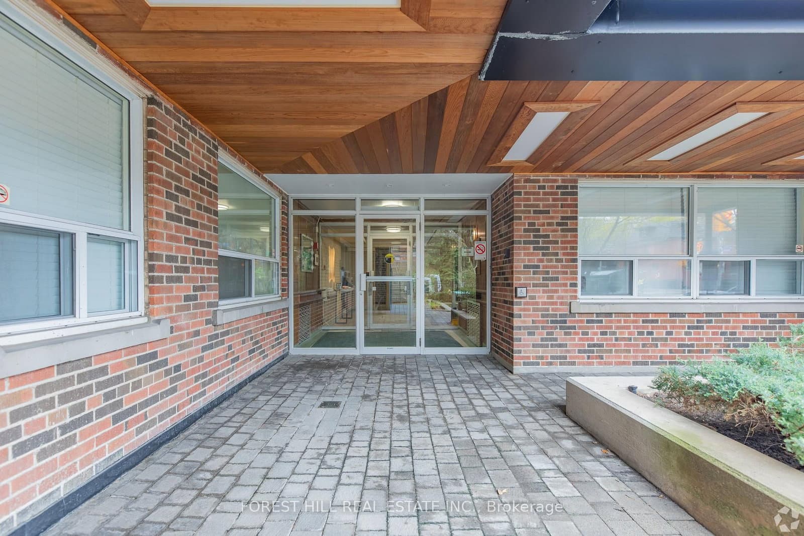 291 Avenue Road, Unit 507 thumbnail 3
