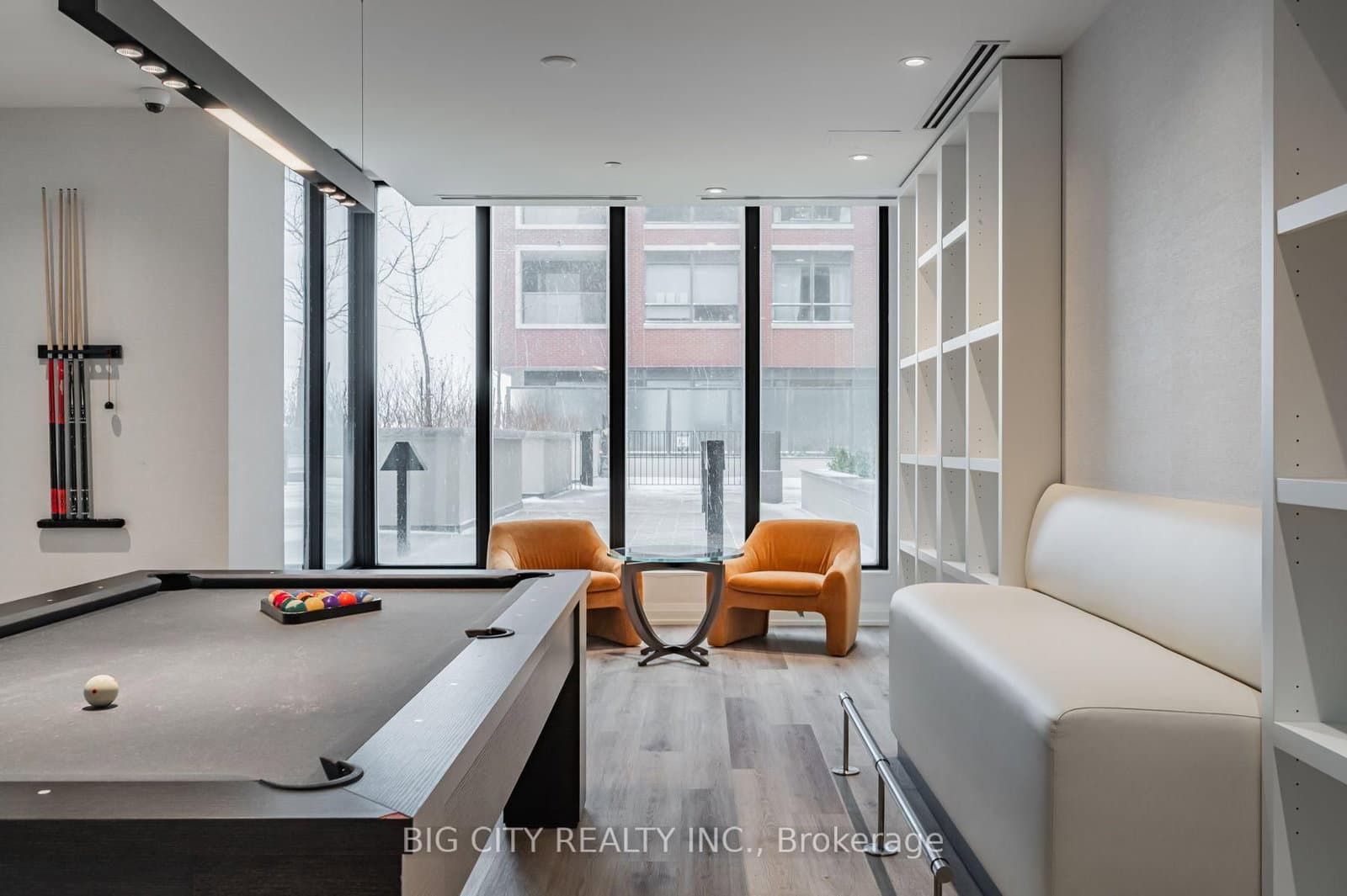 36 Brentcliffe Road, Unit 902 thumbnail 30