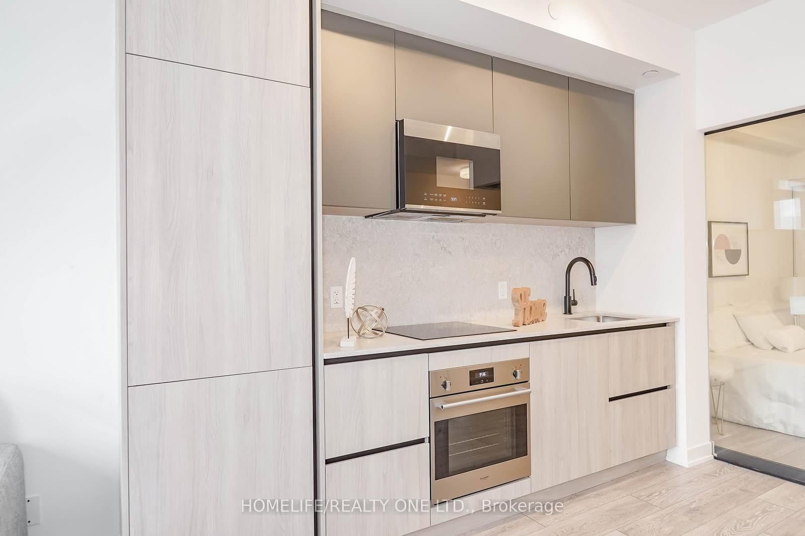 108 Peter Street, Unit 4803 thumbnail 18