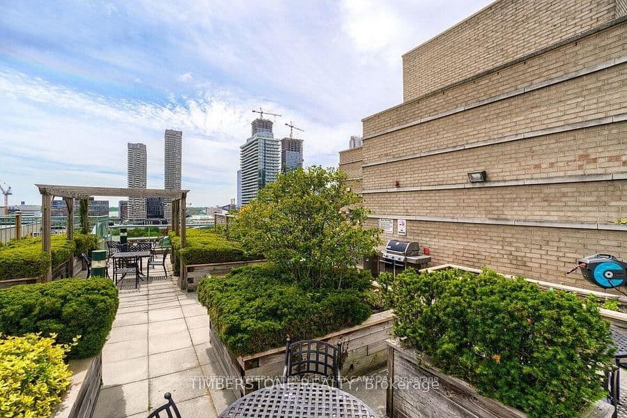 109 Front Street E, Unit 501 thumbnail 41