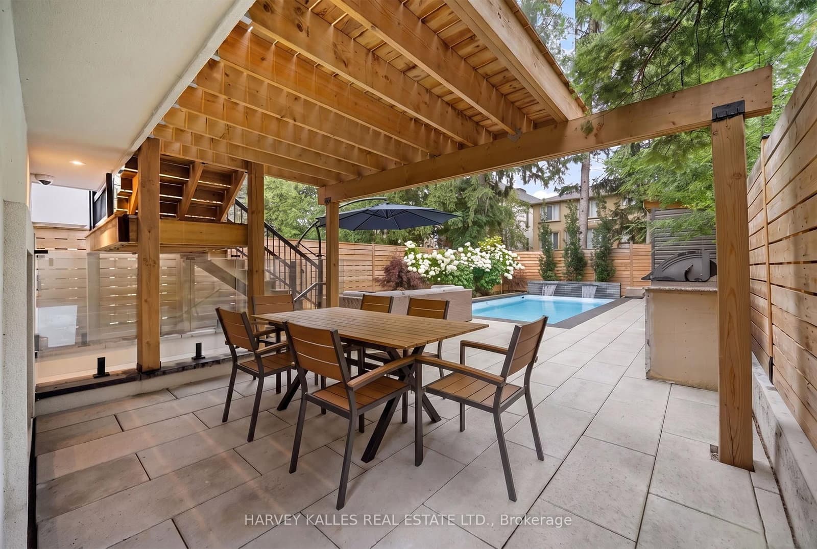 84 Florence Avenue thumbnail 43