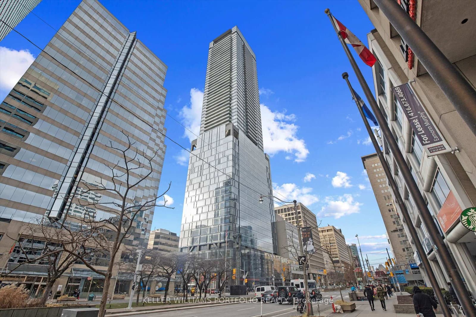 488 University Avenue, Unit 2408 thumbnail 17