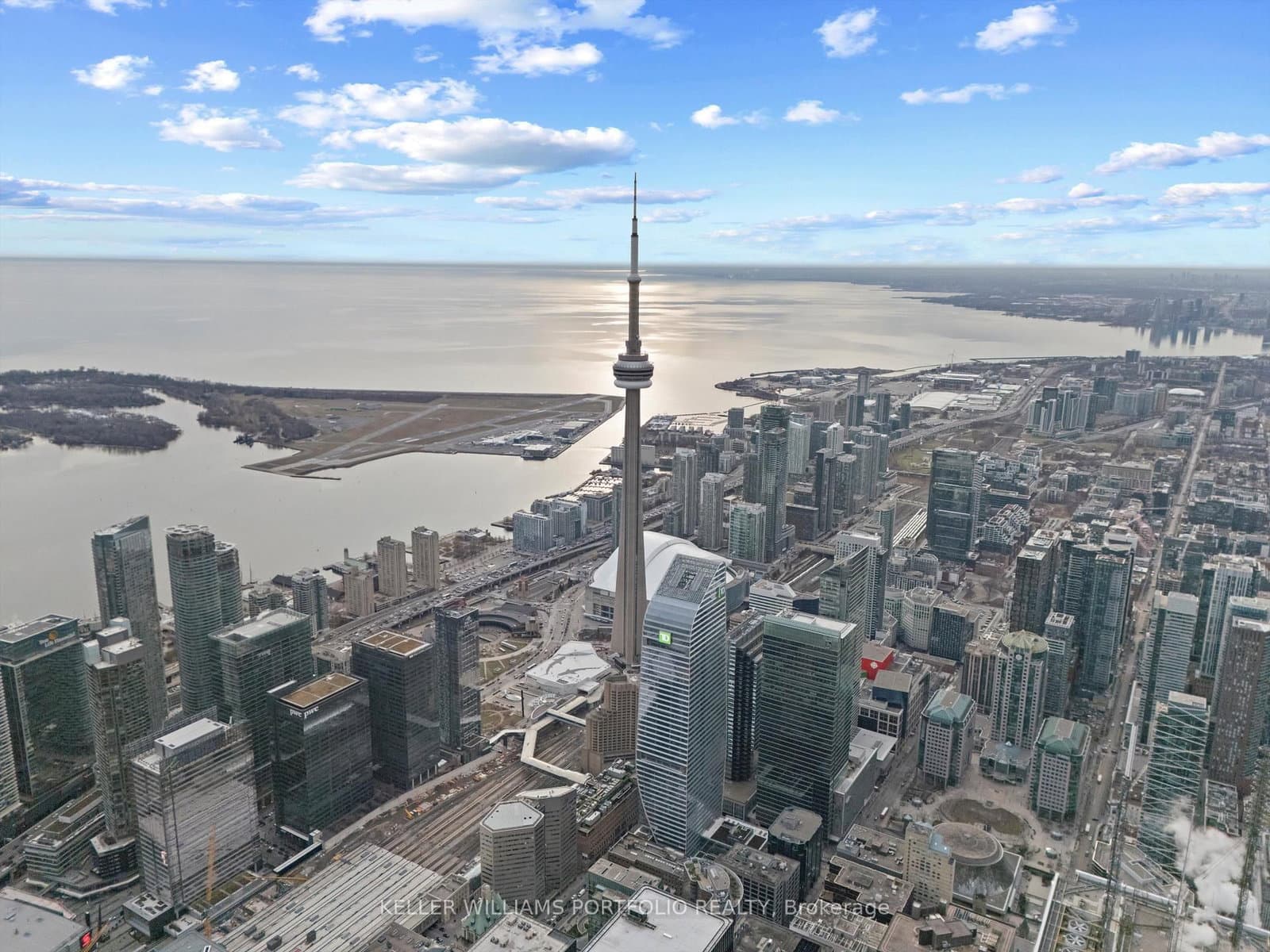 488 University Avenue, Unit 2408 thumbnail 20