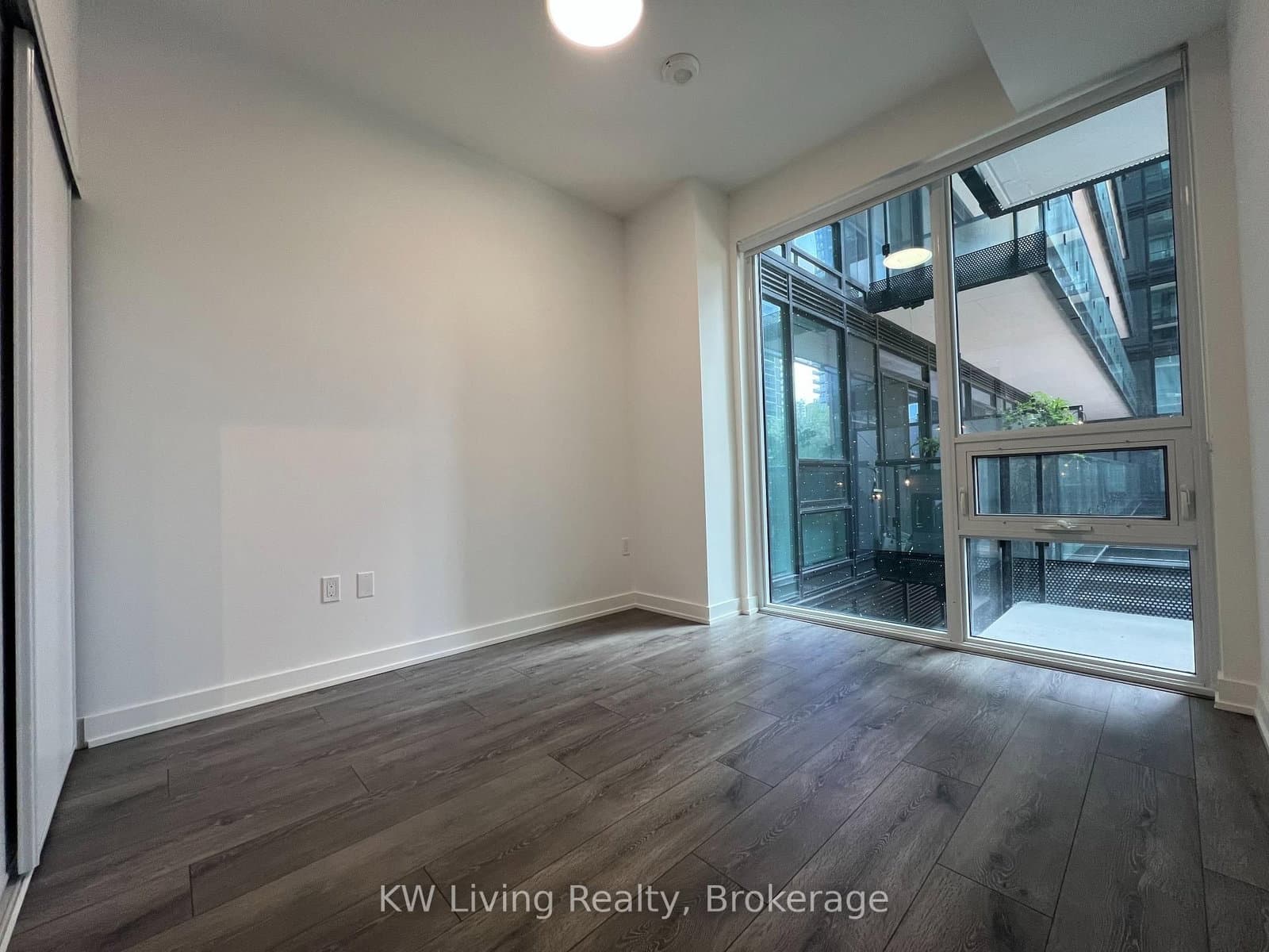 117 Broadway Avenue, Unit 201 thumbnail 15