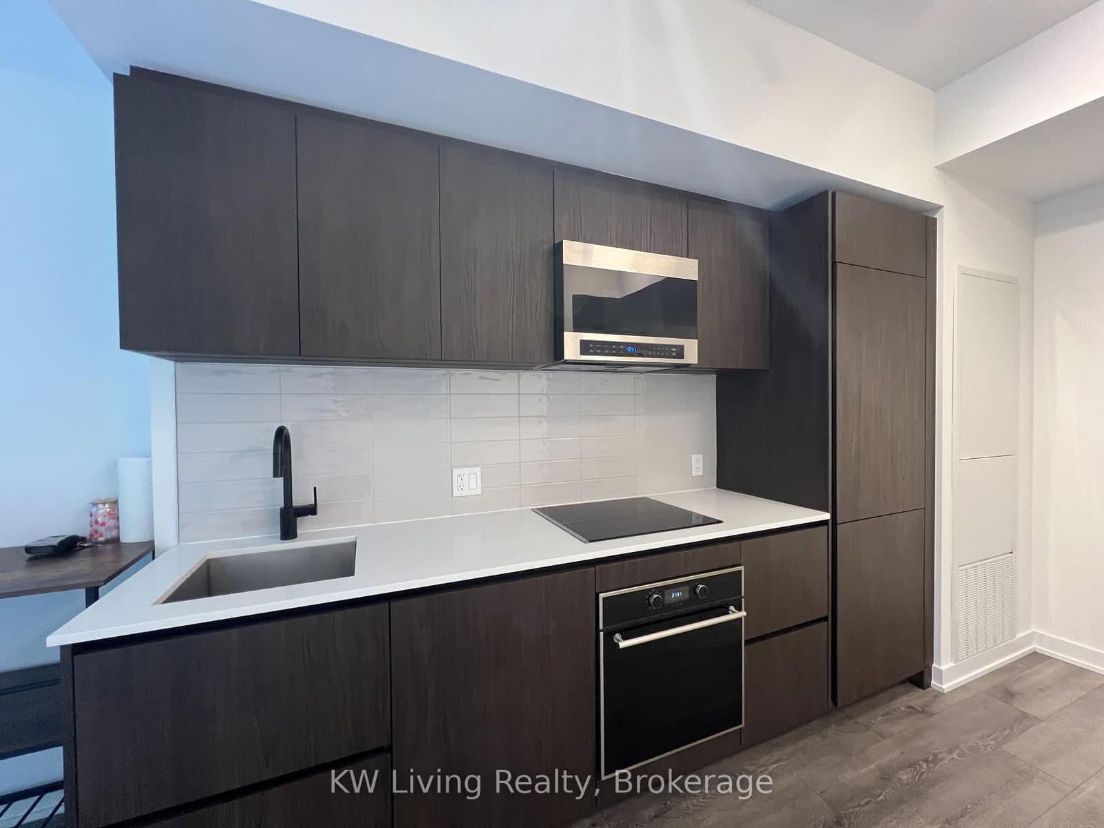 117 Broadway Avenue, Unit 201 thumbnail 19