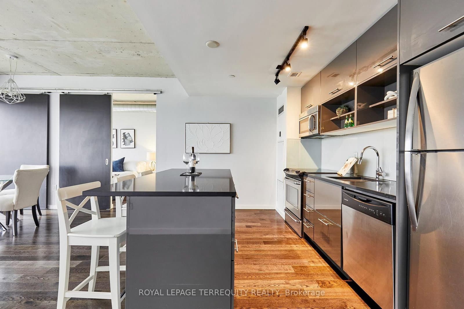 32 Trolley Crescent, Unit 702 thumbnail 15