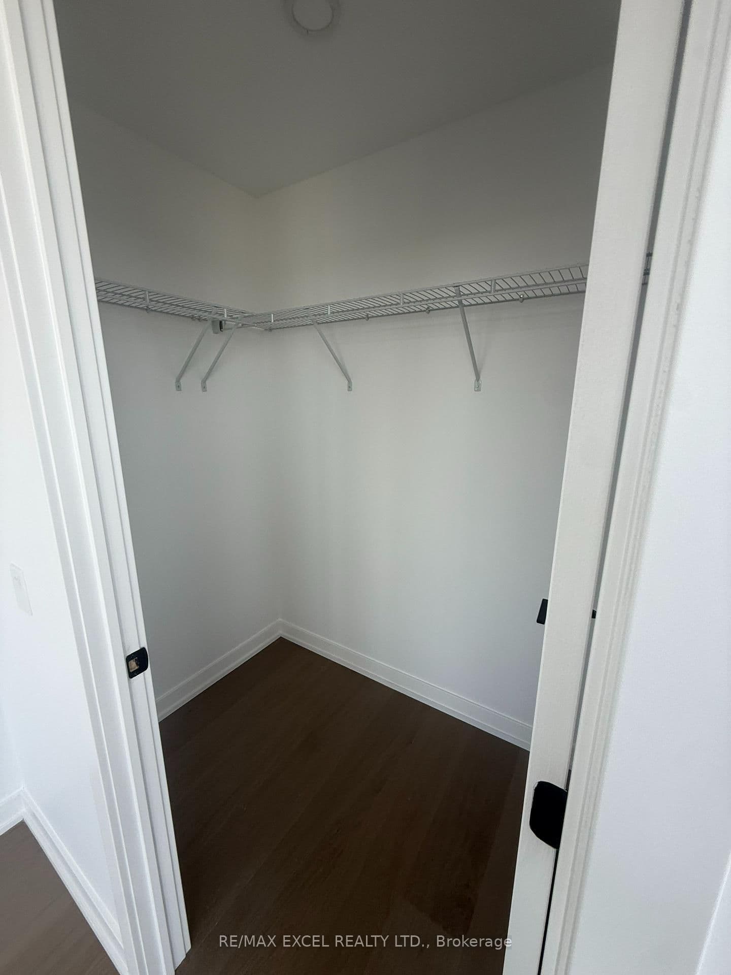 89 Montclair Avenue, Unit 817 thumbnail 5