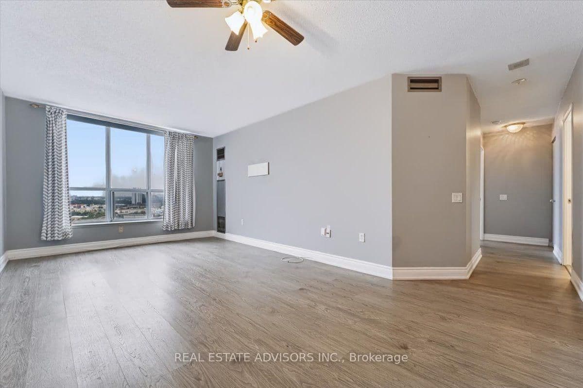 21 Overlea Boulevard, Unit Ph#07 thumbnail 3