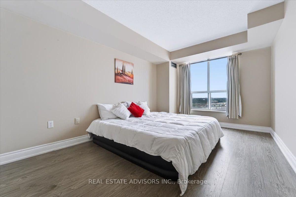 21 Overlea Boulevard, Unit Ph#07 thumbnail 7