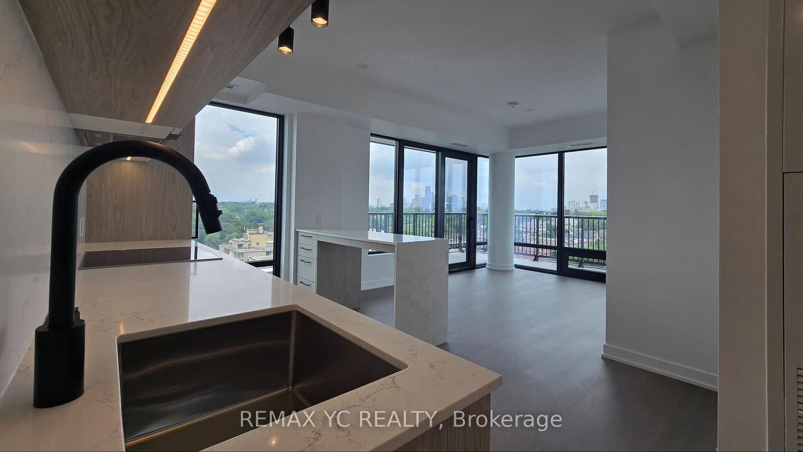 89 Montclair Avenue, Unit 1618 thumbnail 6
