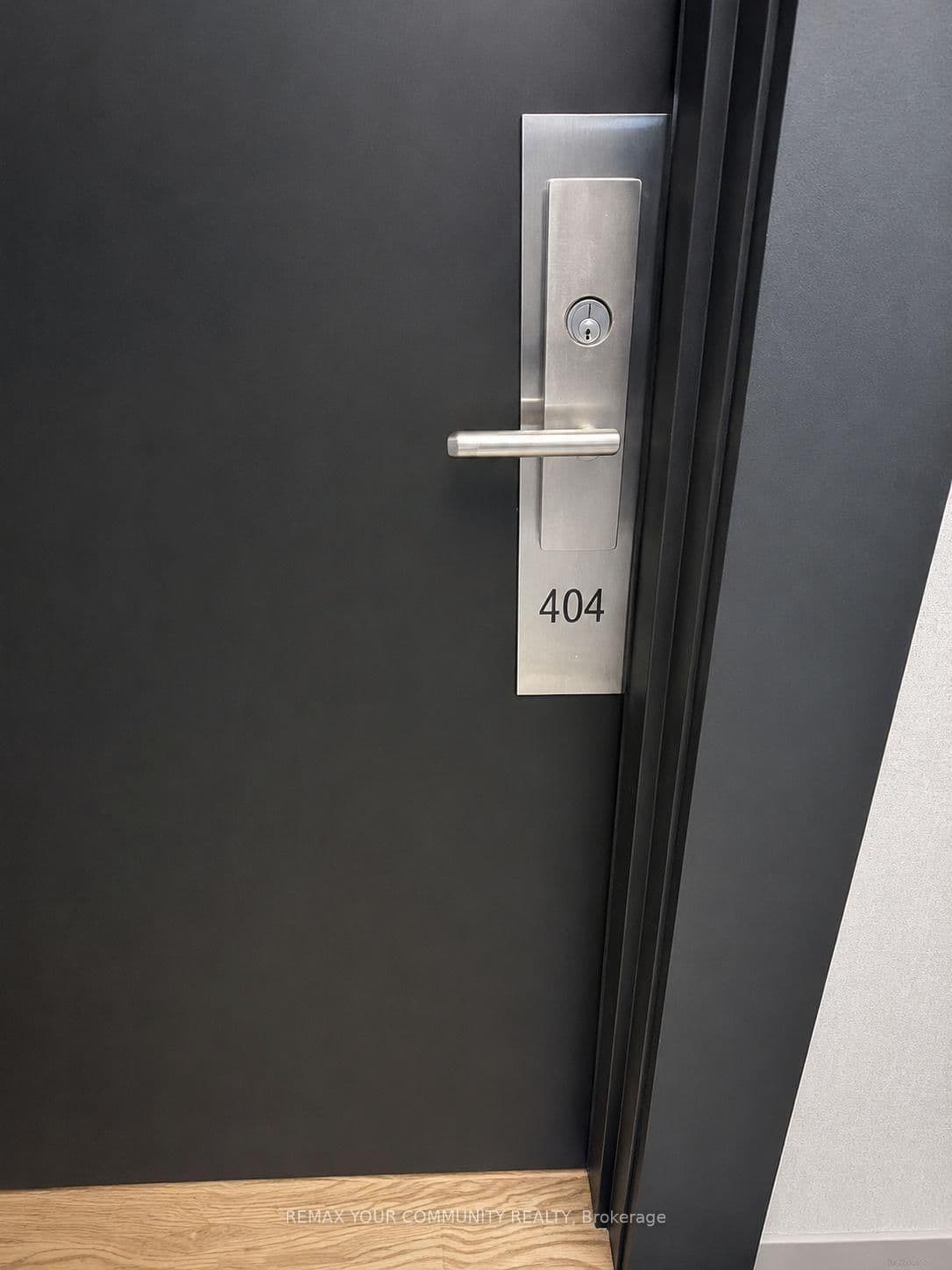 159 Wellesley Street E, Unit 404 thumbnail 12