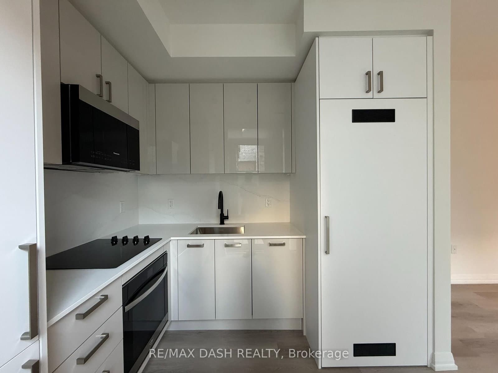 280 Dundas Street W, Unit 417 thumbnail 10