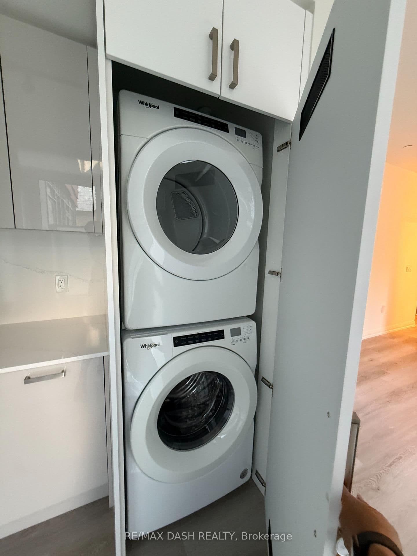 280 Dundas Street W, Unit 417 thumbnail 13
