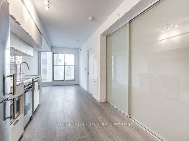 181 Dundas Street E, Unit 1609 thumbnail 9