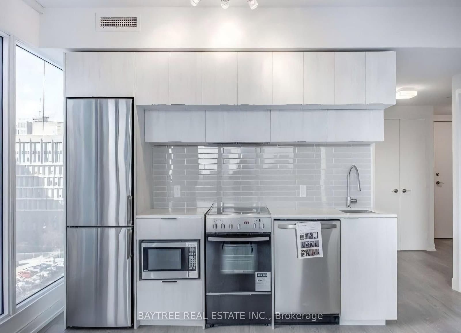 181 Dundas Street E, Unit 2110 thumbnail 5