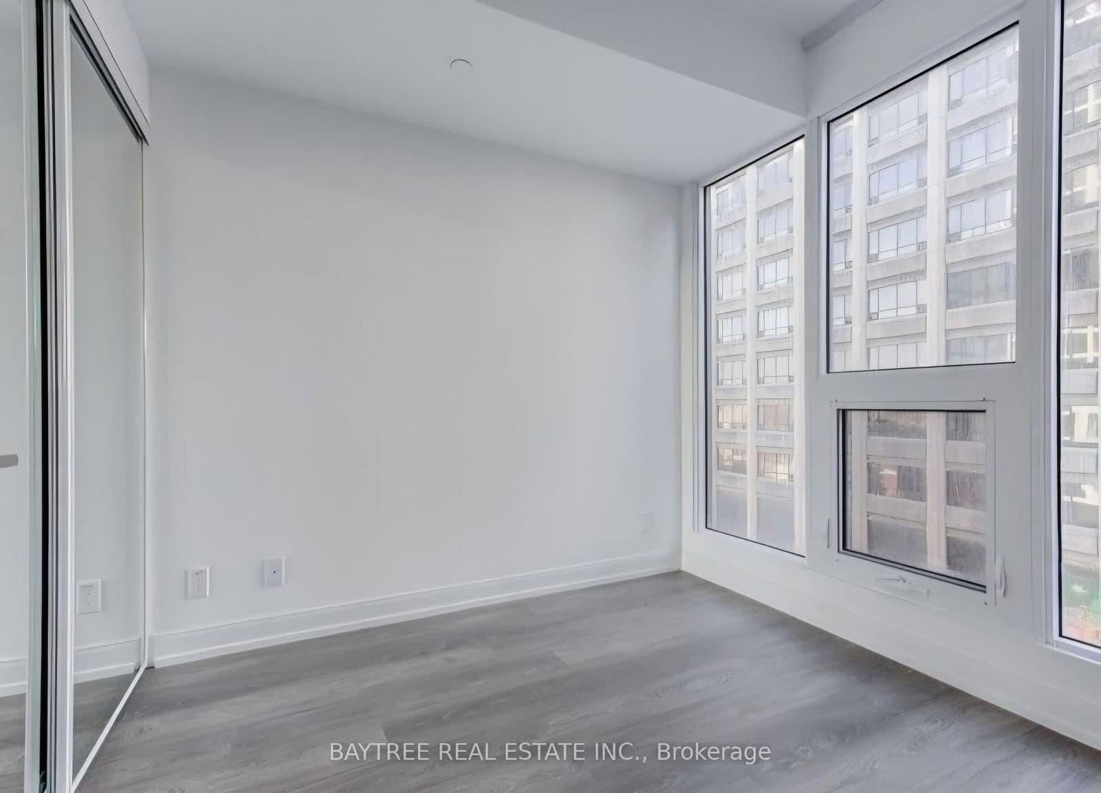 181 Dundas Street E, Unit 2110 thumbnail 6