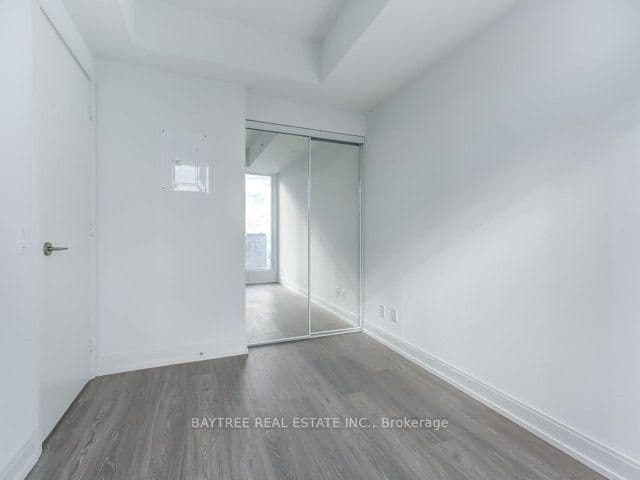 181 Dundas Street E, Unit 3207 thumbnail 3