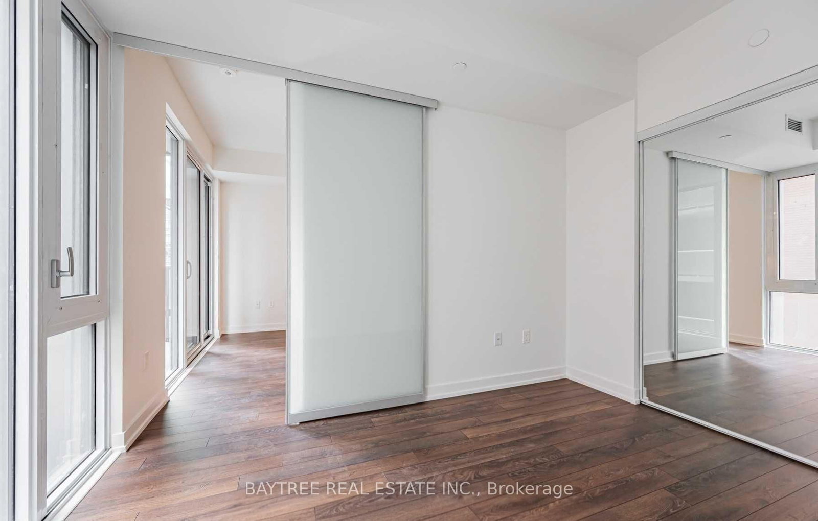 158 Front Street E, Unit 408 thumbnail 8
