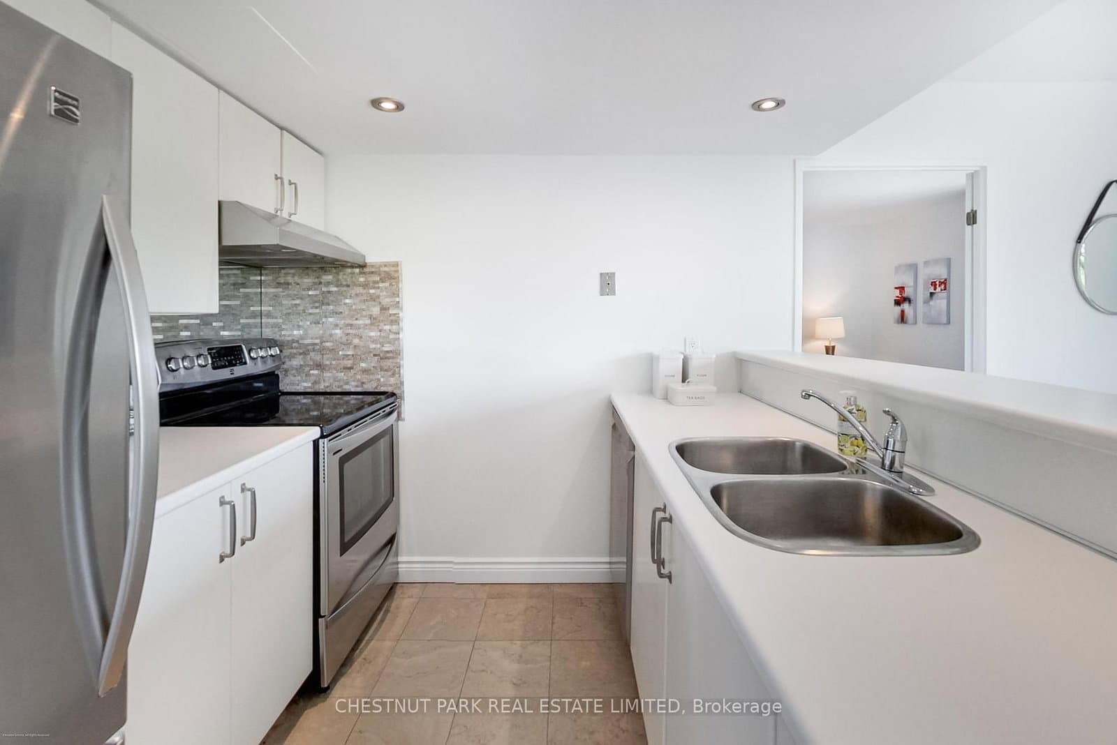 97 Lawton Boulevard, Unit 201 thumbnail 20