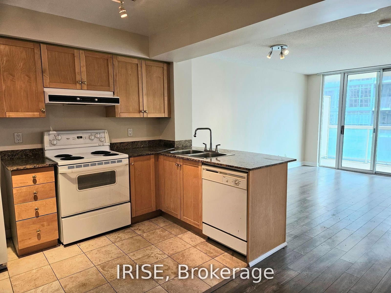 323 Richmond Street E, Unit 611 - Image 1