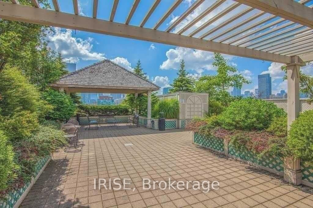 323 Richmond Street E, Unit 611 thumbnail 7