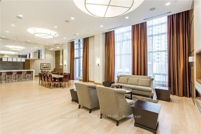 100 Harrison Gardens Boulevard, Unit 909 thumbnail 10
