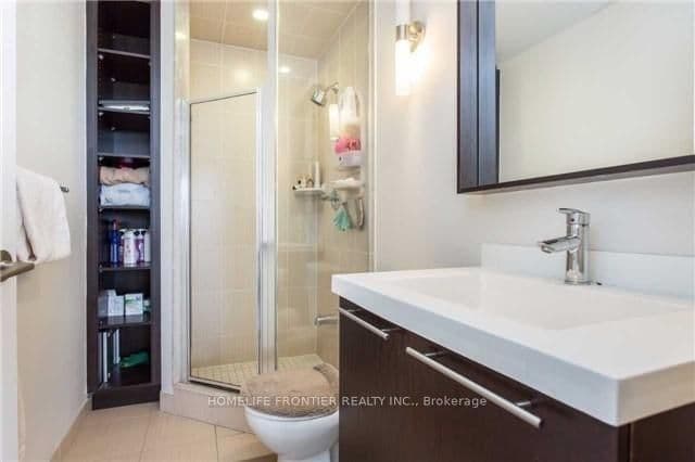 100 Harrison Gardens Boulevard, Unit 909 thumbnail 6