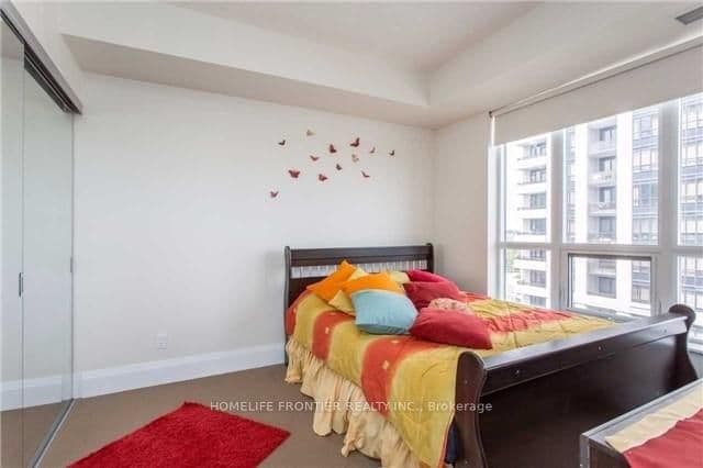 100 Harrison Gardens Boulevard, Unit 909 thumbnail 7