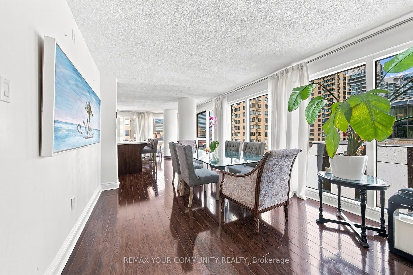 251 Queens Quay, Unit 705 thumbnail 15