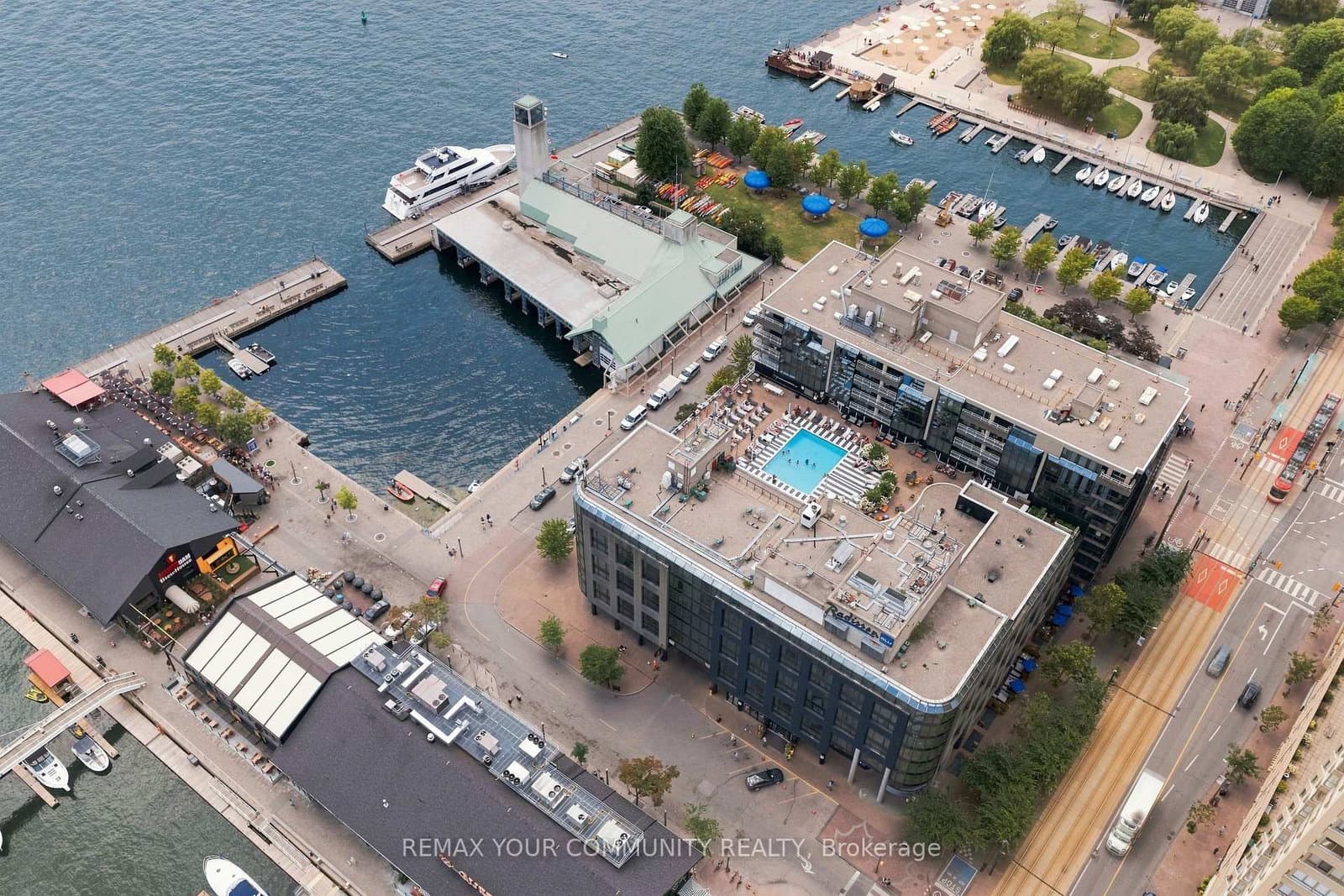 251 Queens Quay, Unit 705 thumbnail 48