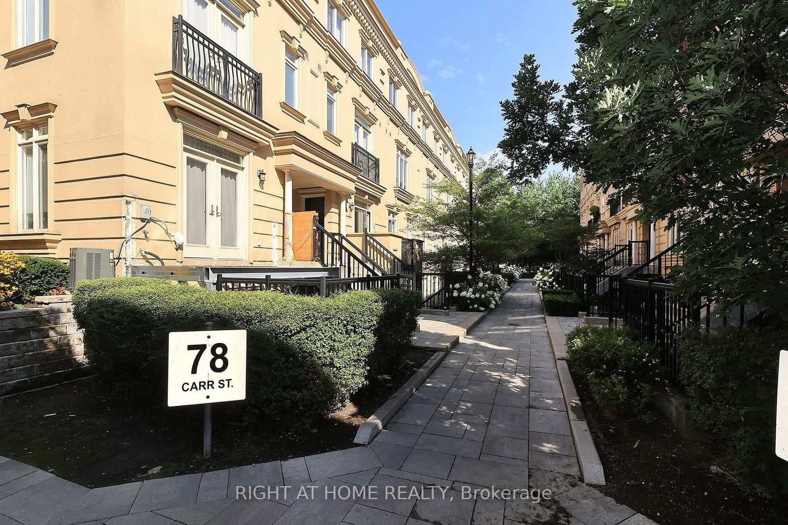 78 Carr Street, Unit TH12 thumbnail 25